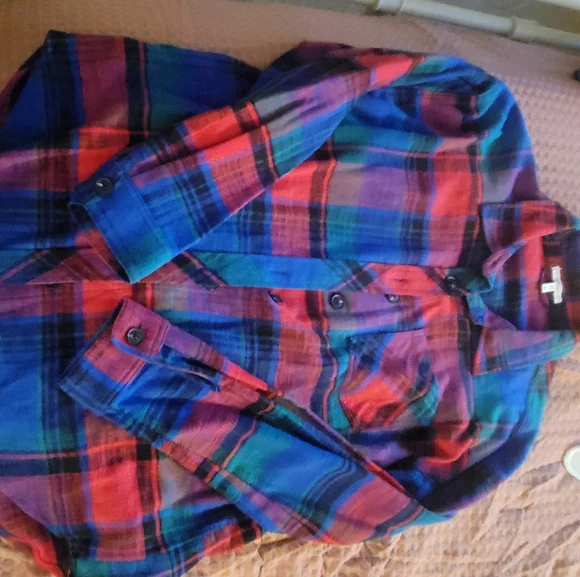 Colorful Plaid Button-Up Shirt - Picture 2 of 3